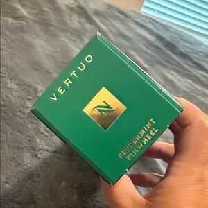 Nespresso Vertuo Box - Green and Gold